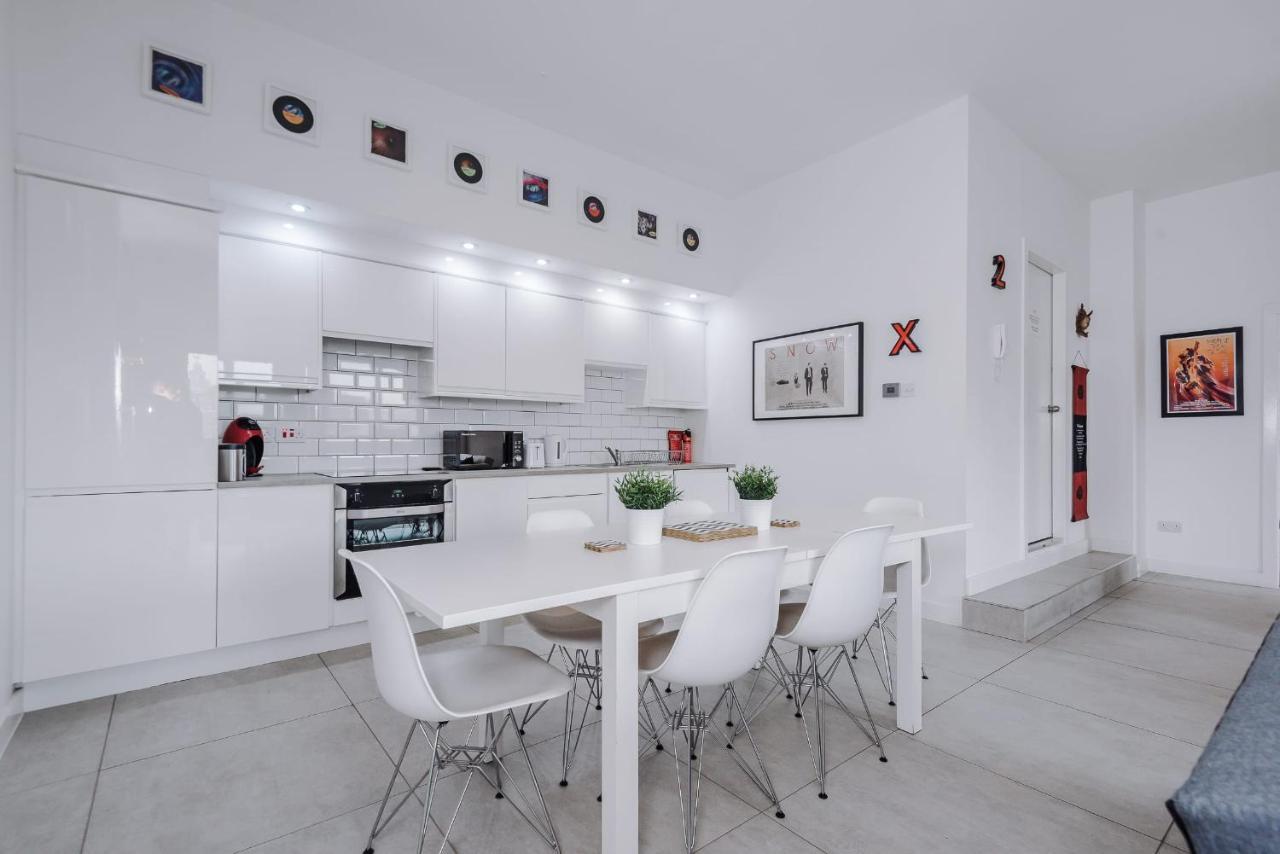 Host & Stay - The Musician'S Apartment With Grand Piano Liverpool Esterno foto